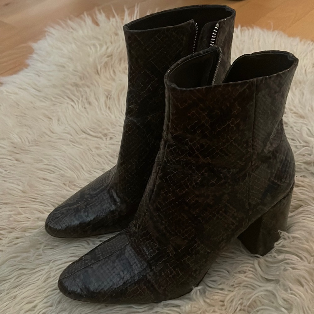 Zara brown snakeskin boots